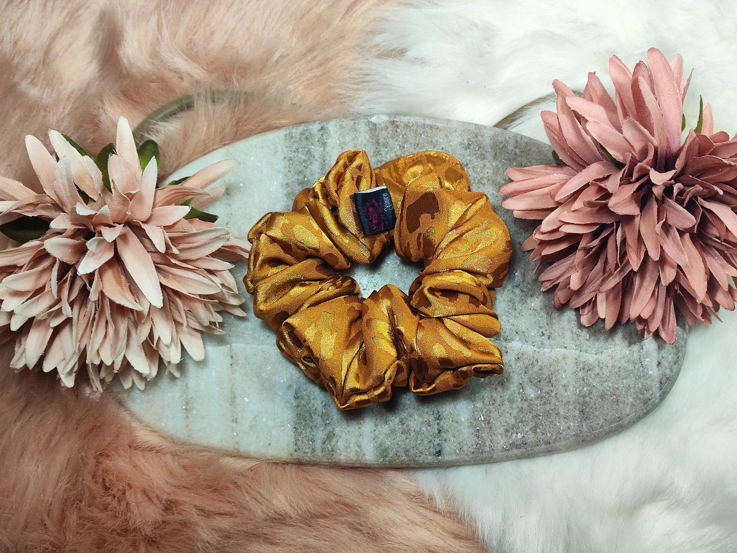 Golden Amber Glow - Scrunchie Medium