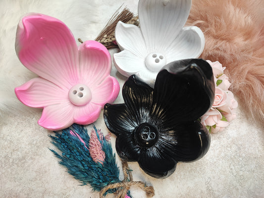 Lotus Räucherstäbchen- und Rückflusskegelhalter aus Keramik, dekorativ mit Lotus-Design, für angenehmen Duft und entspannte Atmosphäre