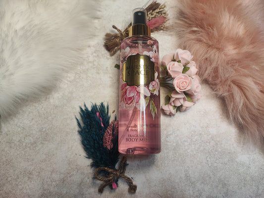 Majestic Space Bodyspray Mist von Mein Shop, flüssige Textur und sprühfähig, mit eleganter Verpackung und blauer Farbgestaltung