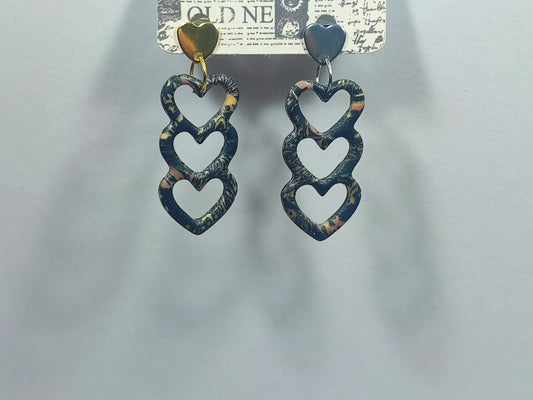 Dark Wild Leo Heart Ohrring