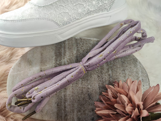 Lavendelfarbene Velvet Schnürsenkel von Yvoshandcraftworld, weich und länglich, für stilvolle Schuhe und Sneaker.