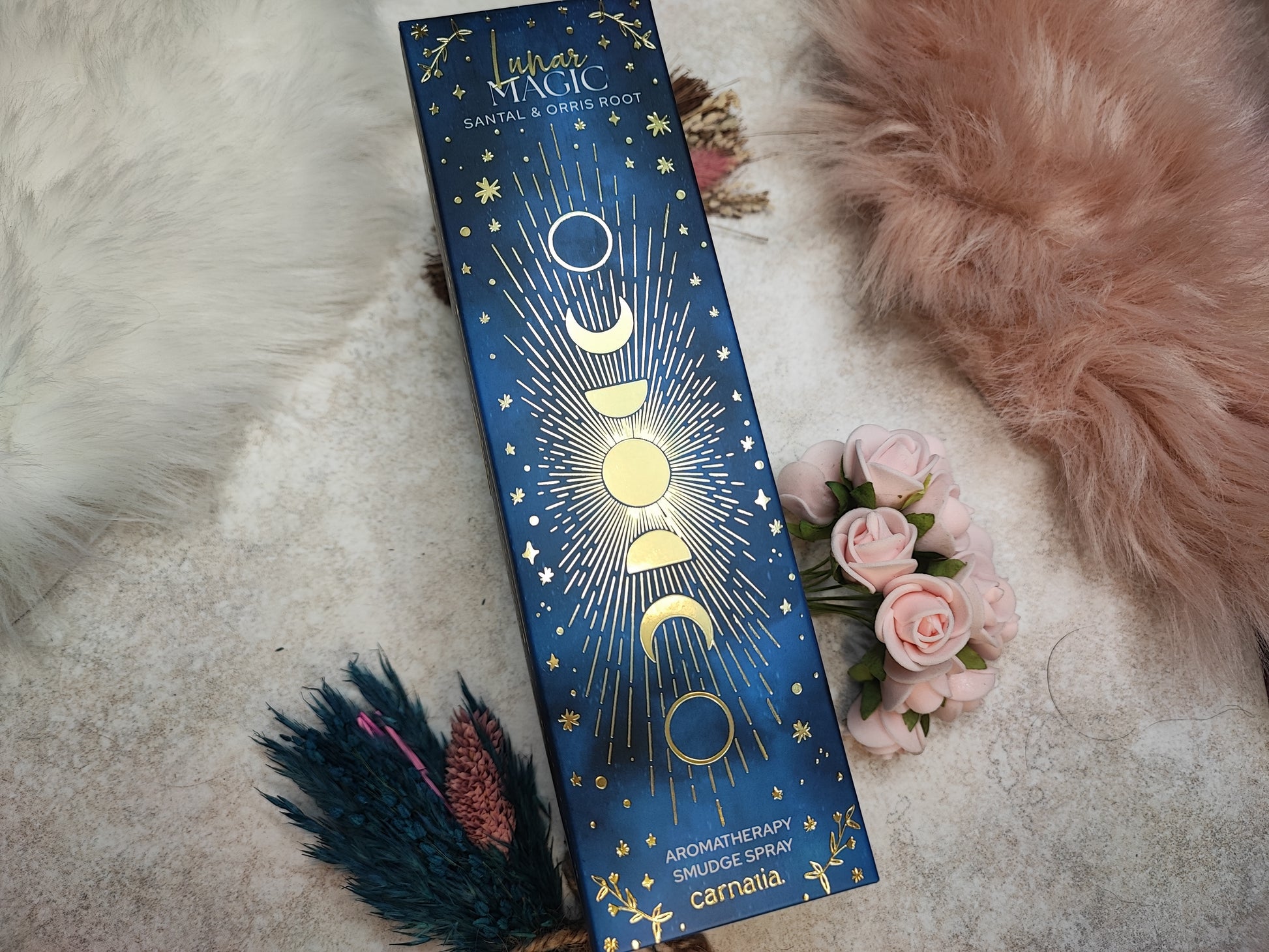 Hölzerne Räucherstäbchen Lunar Magic von Mein Shop, mit blauer Verpackung und traditionellem Design, für Aromatherapie und Meditation