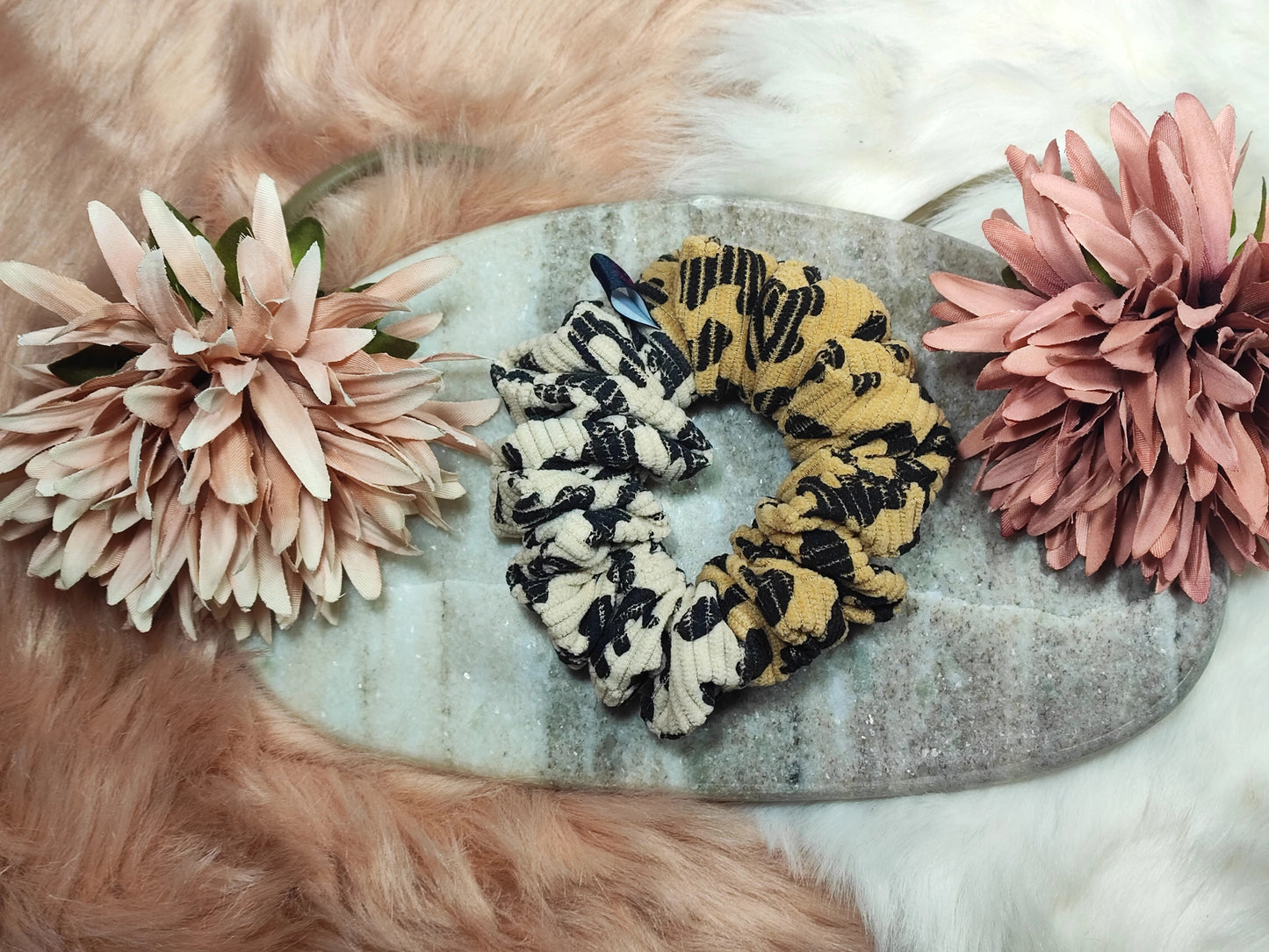 Wild Coast - Cord Scrunchie Medium